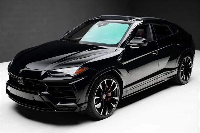 2021 Lamborghini Urus Graphite Capsule