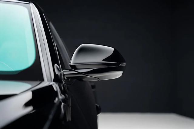 2021 Lamborghini Urus Graphite Capsule