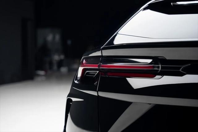 2021 Lamborghini Urus Graphite Capsule