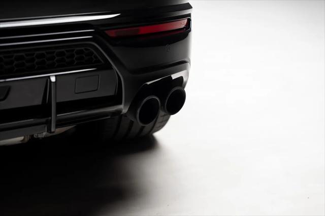 2021 Lamborghini Urus Graphite Capsule