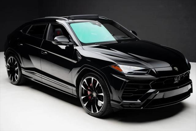 2021 Lamborghini Urus Graphite Capsule