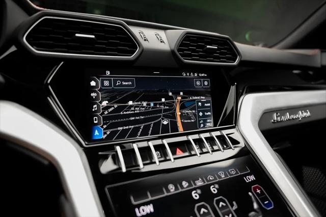 2021 Lamborghini Urus Graphite Capsule