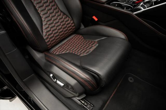 2021 Lamborghini Urus Graphite Capsule