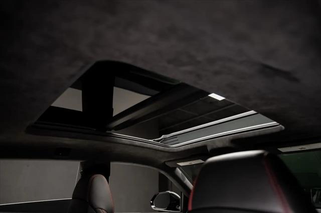 2021 Lamborghini Urus Graphite Capsule