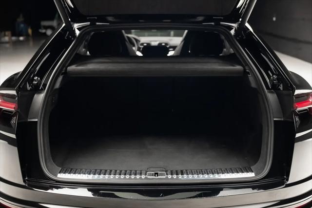 2021 Lamborghini Urus Graphite Capsule