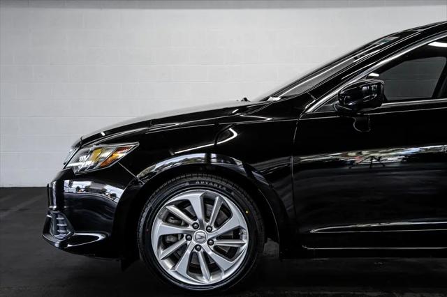 2018 Acura ILX Base
