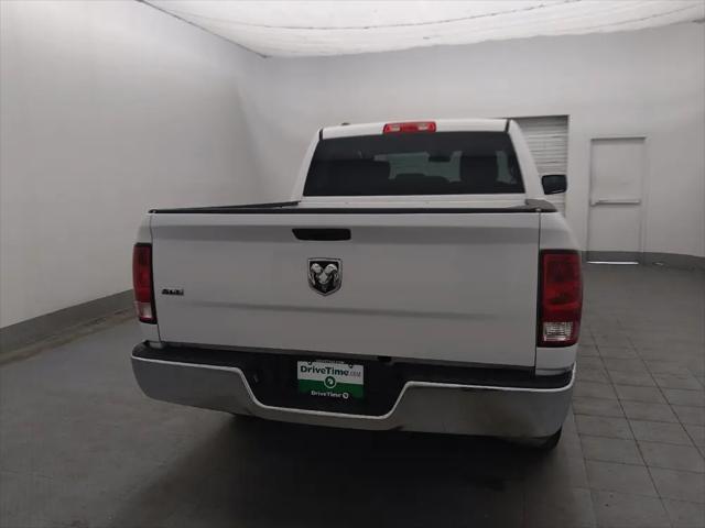 2022 Ram 1500 Classic SLT Crew Cab 4x2 5'7" Box