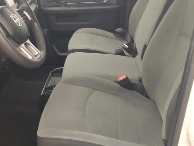 2022 Ram 1500 Classic SLT Crew Cab 4x2 5'7" Box