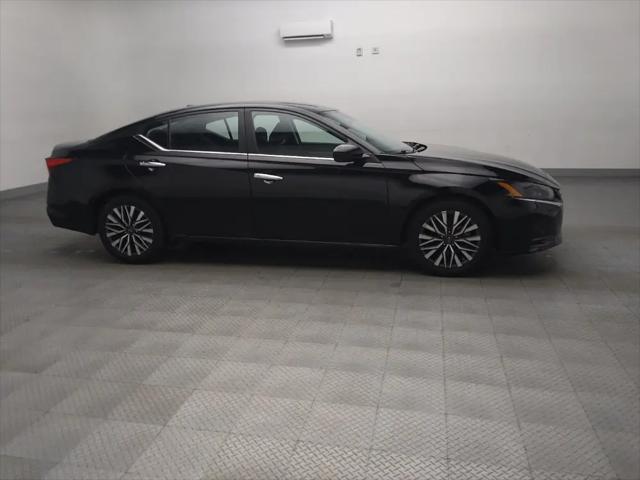 2023 Nissan Altima SV FWD