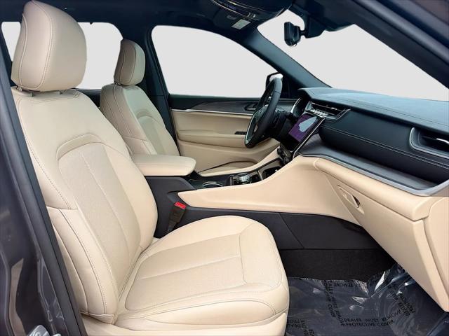 2025 Jeep Grand Cherokee Limited 4x2