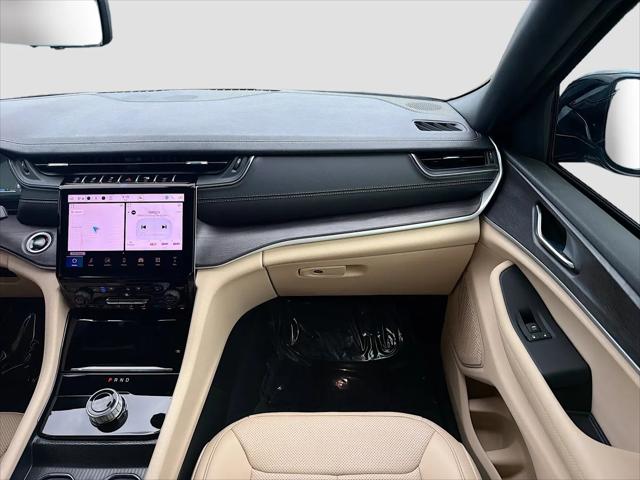 2025 Jeep Grand Cherokee Limited 4x2