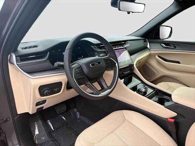 2025 Jeep Grand Cherokee Limited 4x2
