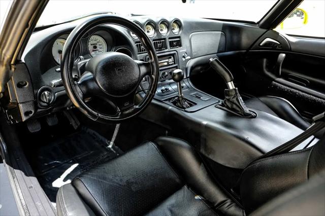 2001 Dodge Viper RT/10