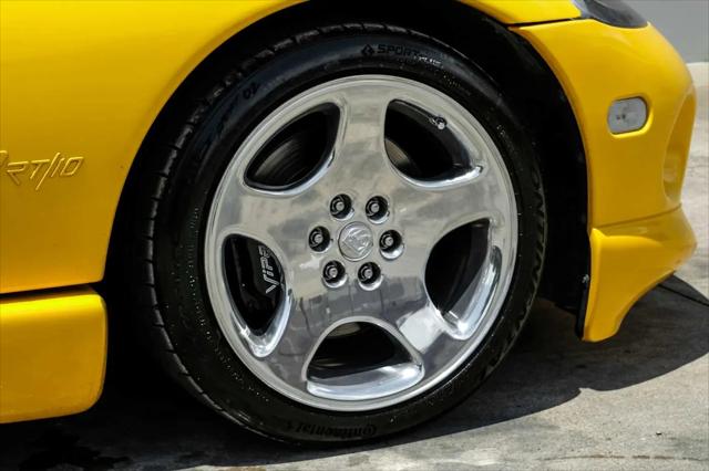 2001 Dodge Viper RT/10