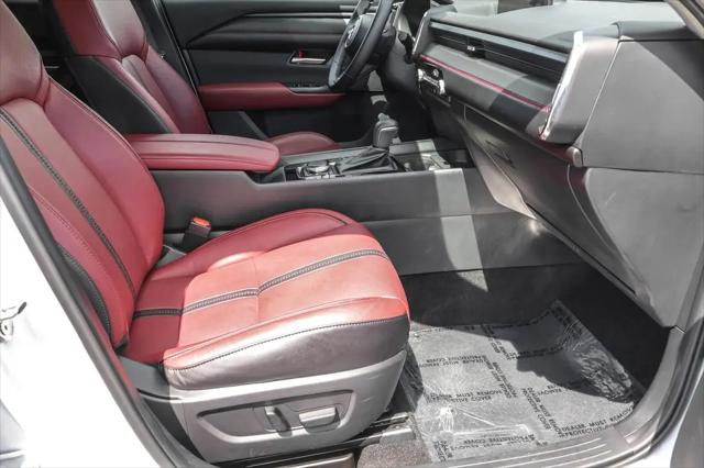 2025 Mazda CX-50 Hybrid Premium Plus Package