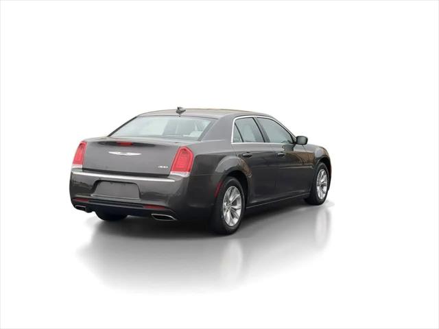 2023 Chrysler 300 Touring