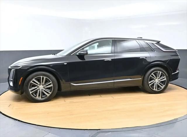 2024 Cadillac iQ Luxury w/1SC