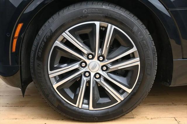 2024 Cadillac iQ Luxury w/1SC