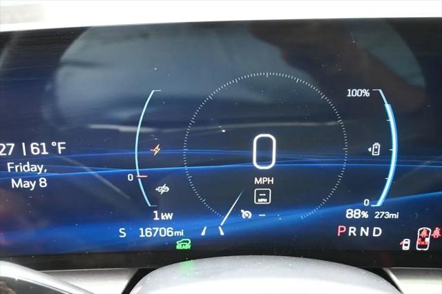 2024 Cadillac iQ Luxury w/1SC
