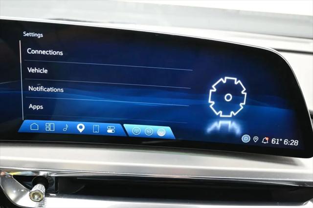 2024 Cadillac iQ Luxury w/1SC