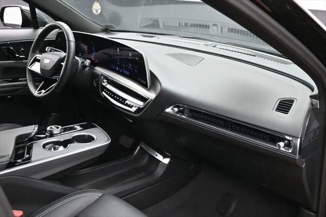 2024 Cadillac iQ Luxury w/1SC