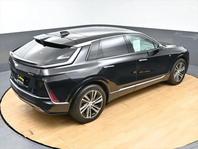 2024 Cadillac iQ Luxury w/1SC