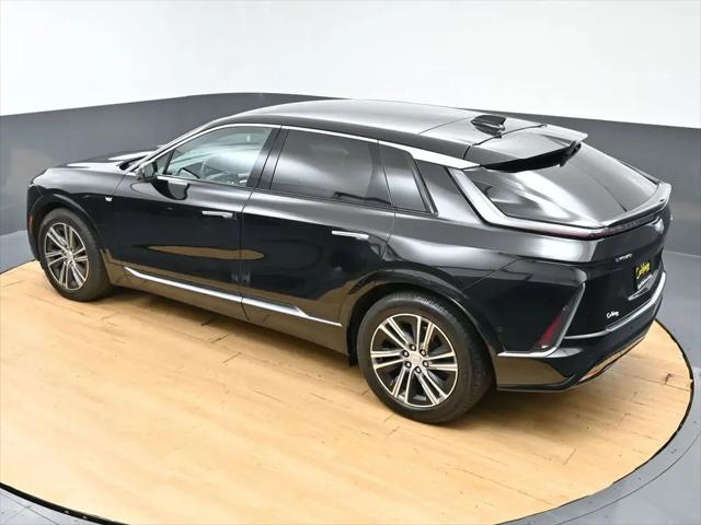 2024 Cadillac iQ Luxury w/1SC