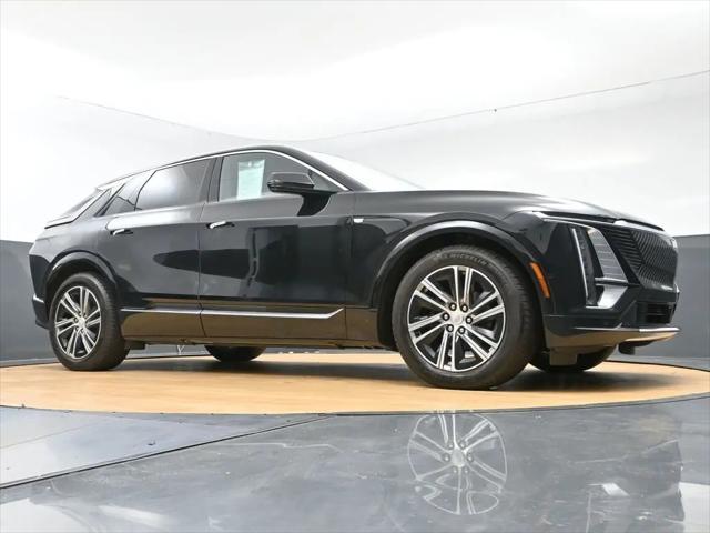 2024 Cadillac iQ Luxury w/1SC