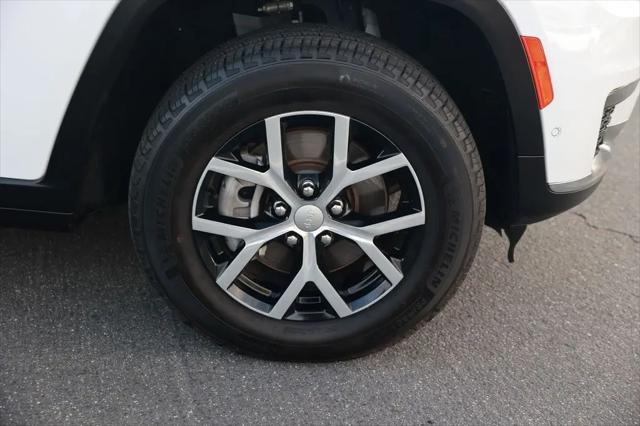 2023 Jeep Grand Cherokee L Limited 4x2
