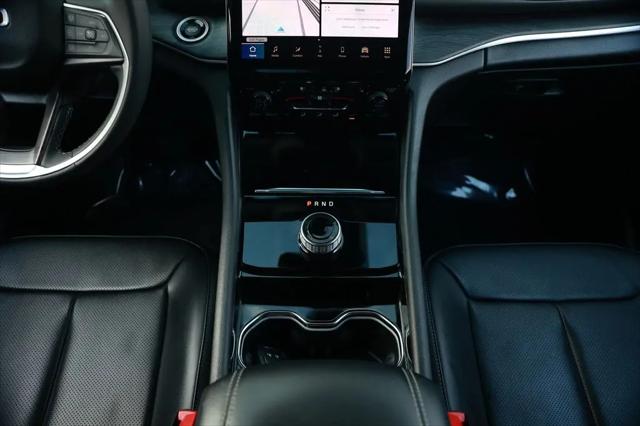 2023 Jeep Grand Cherokee L Limited 4x2