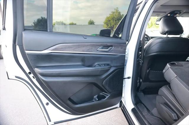 2023 Jeep Grand Cherokee L Limited 4x2