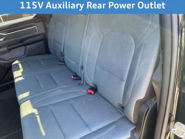 2022 Ram 1500 Big Horn Crew Cab 4x4 5'7" Box