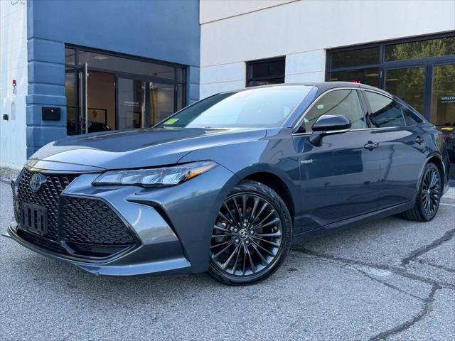 2019 Toyota Avalon Hybrid XSE