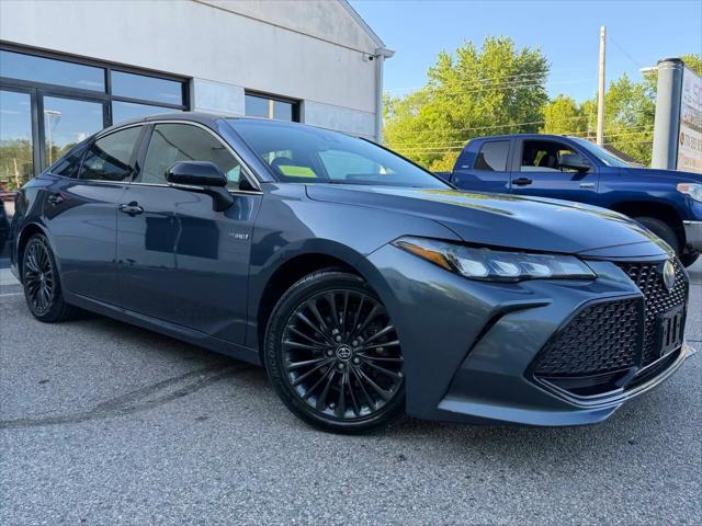 2019 Toyota Avalon Hybrid XSE