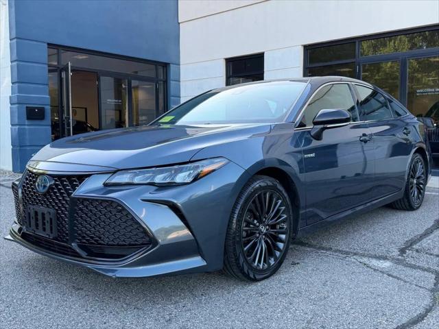 2019 Toyota Avalon Hybrid XSE