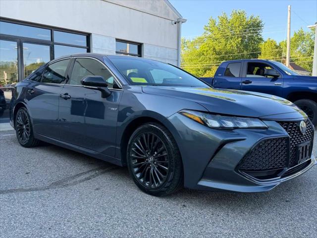 2019 Toyota Avalon Hybrid XSE