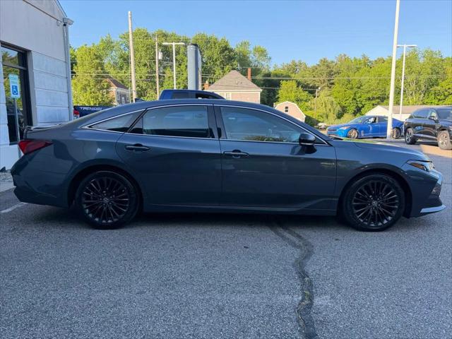 2019 Toyota Avalon Hybrid XSE