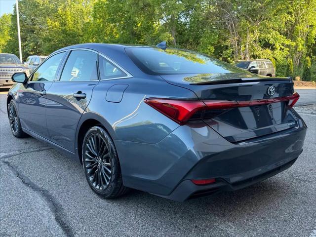2019 Toyota Avalon Hybrid XSE
