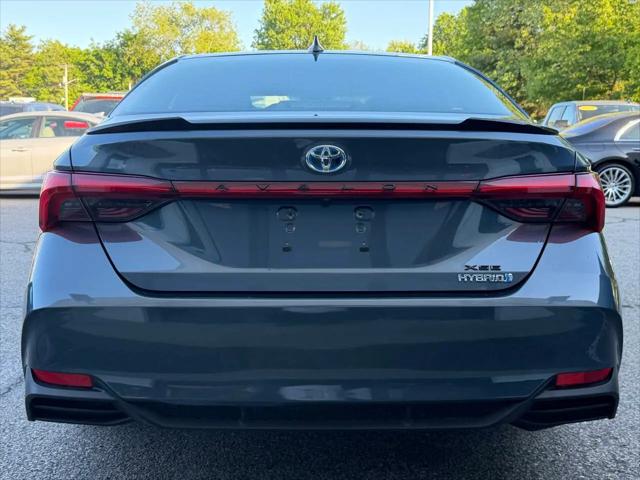 2019 Toyota Avalon Hybrid XSE