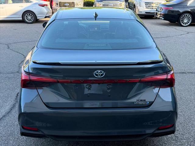 2019 Toyota Avalon Hybrid XSE