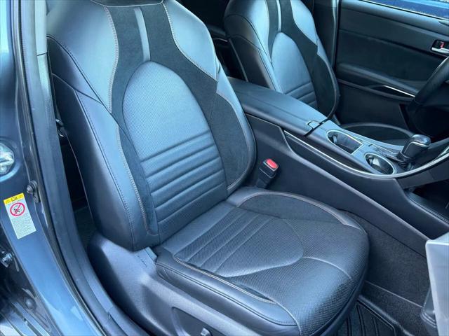 2019 Toyota Avalon Hybrid XSE