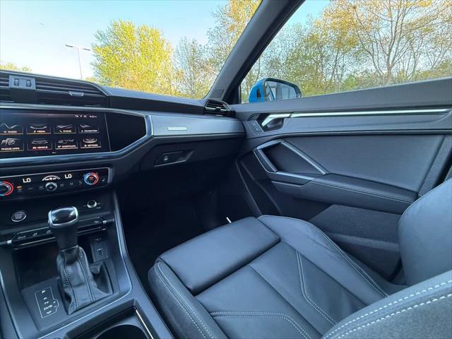 2020 Audi Q3 Premium Plus 45 TFSI S line quattro Tiptronic