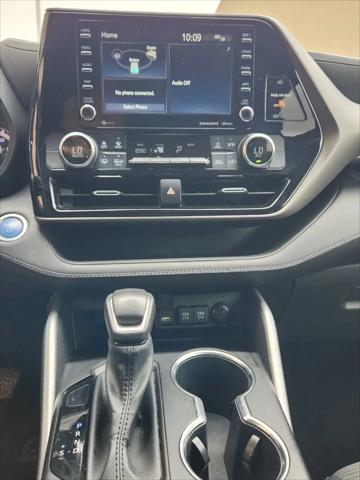 2021 Toyota Highlander Hybrid LE
