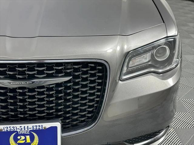 2021 Chrysler 300 Touring