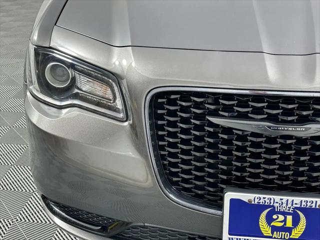 2021 Chrysler 300 Touring