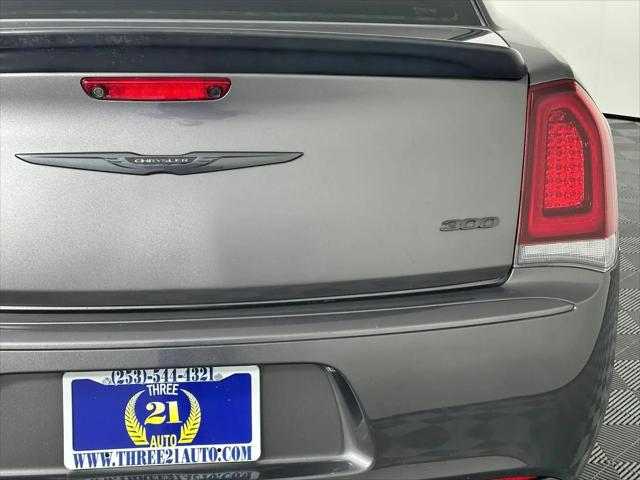2021 Chrysler 300 Touring