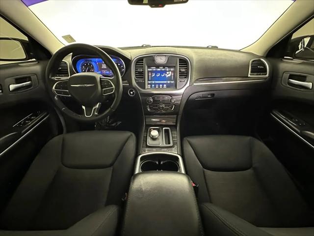 2021 Chrysler 300 Touring