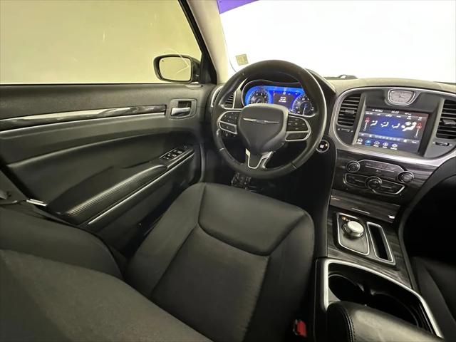 2021 Chrysler 300 Touring
