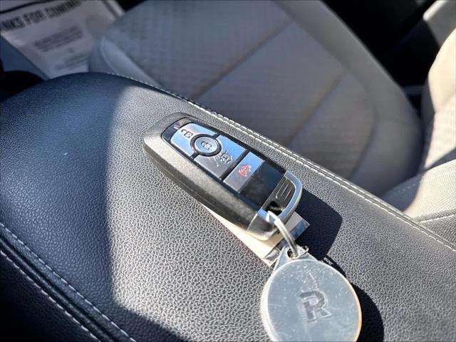 2021 Ford Escape SE Hybrid