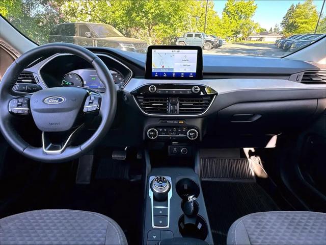 2021 Ford Escape SE Hybrid